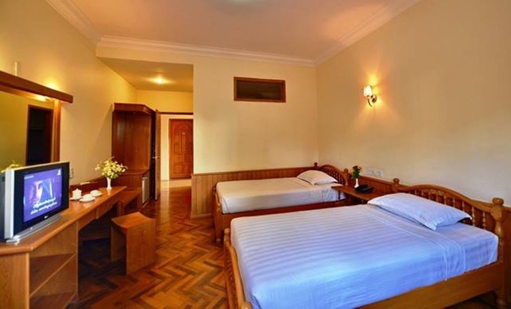 Win Unity Hotel Pyin Oo Lwin Exterior foto